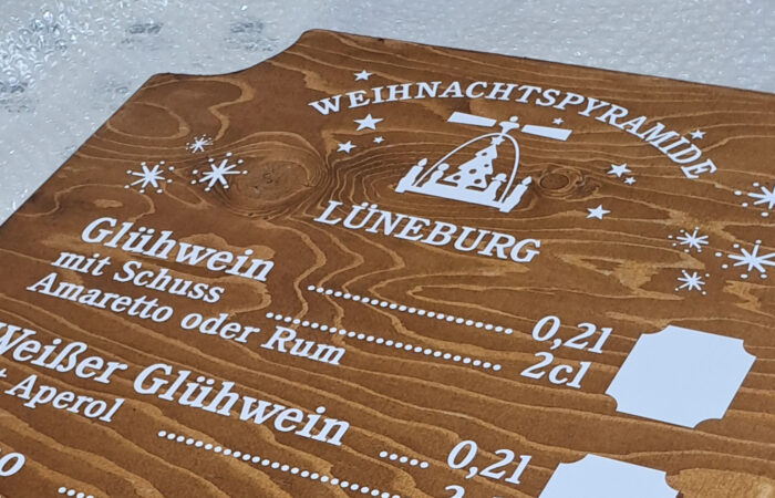 Beschriftung & Textildruck für die Weihnachtspyramide in Lüneburg